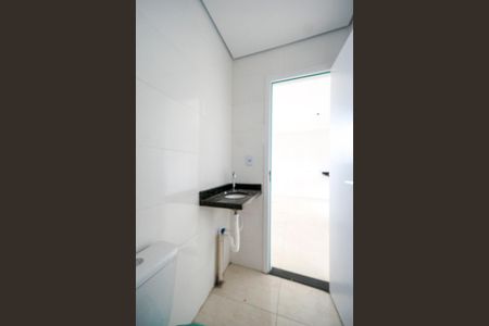 Apartamento à venda com 47m², 2 quartos e 1 vaga Apartamento à venda com 47m², 2 quartos e 1 vagaBanheiro