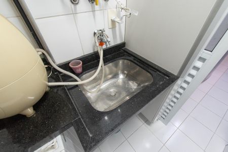 Apartamento à venda com 65m², 3 quartos e 1 vaga Apartamento à venda com 65m², 3 quartos e 1 vagaÁrea de serviço