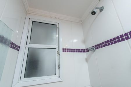 Apartamento à venda com 65m², 3 quartos e 1 vaga Apartamento à venda com 65m², 3 quartos e 1 vagaBanheiro da suíte