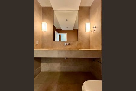 Casa de condomínio à venda com 435m², 5 quartos e 6 vagasLavabo