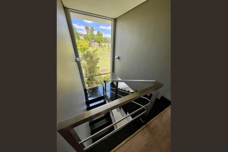 Casa de condomínio à venda com 435m², 5 quartos e 6 vagasCorredor