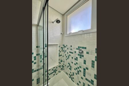 Casa de condomínio à venda com 435m², 5 quartos e 6 vagasBanheiro da Suíte 3