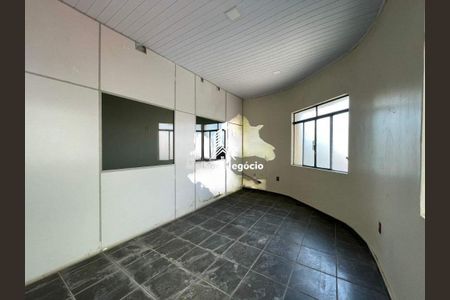 Casa à venda com 8 quartos, 200m² em Centro, Campinas