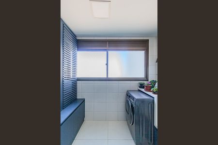 Apartamento à venda com 101m², 3 quartos e 2 vagas Apartamento à venda com 101m², 3 quartos e 2 vagasÁrea de Serviço