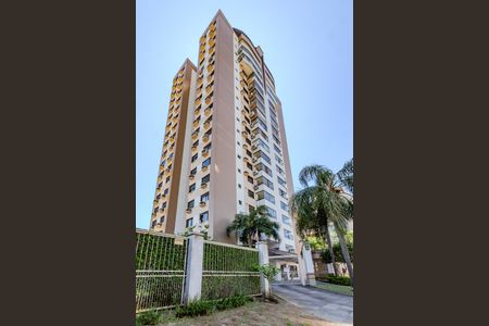 Apartamento à venda com 101m², 3 quartos e 2 vagas Apartamento à venda com 101m², 3 quartos e 2 vagasFachada