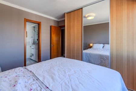 Apartamento à venda com 101m², 3 quartos e 2 vagas Apartamento à venda com 101m², 3 quartos e 2 vagasSuíte