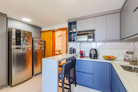 Apartamento à venda com 101m², 3 quartos e 2 vagas Apartamento à venda com 101m², 3 quartos e 2 vagasCozinha