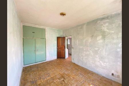 Casa à venda com 78m², 2 quartos e 2 vagas