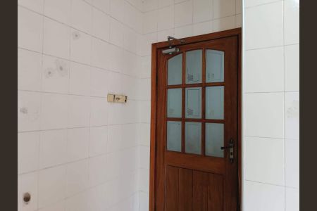 Casa à venda com 251m², 5 quartos e 3 vagas