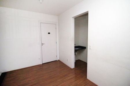 Sala de apartamento para alugar com 1 quarto, 34m² em Vista Alegre, Rio de Janeiro