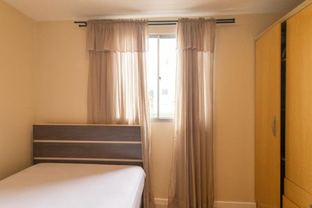 Quarto 1 de apartamento para alugar com 2 quartos, 50m² em Pinheirinho, Curitiba