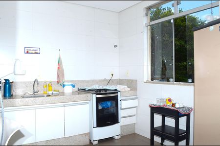 Casa à venda com 510m², 6 quartos e 6 vagasCozinha