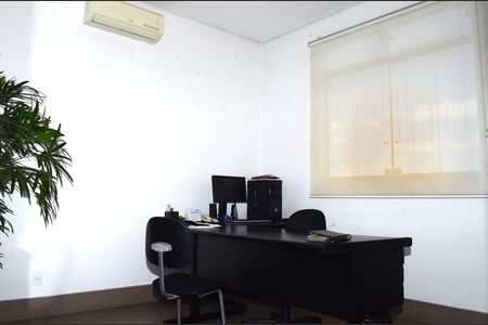 Casa à venda com 510m², 6 quartos e 6 vagasQuarto 4