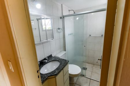 Apartamento para alugar com 70m², 2 quartos e 1 vaga Apartamento para alugar com 70m², 2 quartos e 1 vagaBanheiro da Suíte