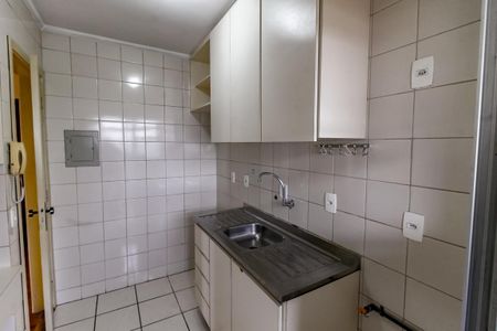 Apartamento para alugar com 70m², 2 quartos e 1 vaga Apartamento para alugar com 70m², 2 quartos e 1 vagaCozinha - Armários
