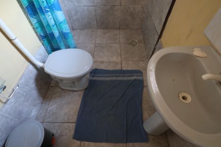 Casa à venda com 115m², 6 quartos e 2 vagasBanheiro Casa 4