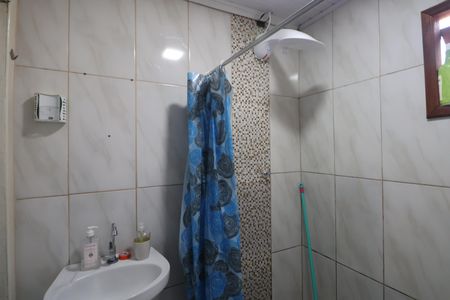 Casa à venda com 115m², 6 quartos e 2 vagasBanheiro Casa 2