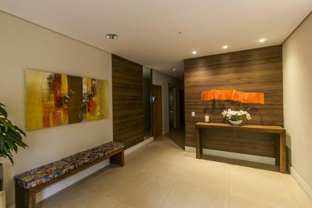 Apartamento para alugar com 116m², 2 quartos e 2 vagas Apartamento para alugar com 116m², 2 quartos e 2 vagasHall social