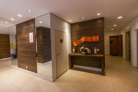 Apartamento para alugar com 116m², 2 quartos e 2 vagas Apartamento para alugar com 116m², 2 quartos e 2 vagasHall social