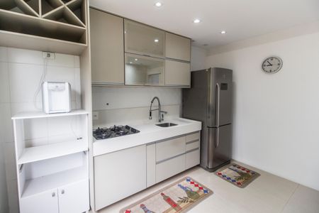 Apartamento para alugar com 116m², 2 quartos e 2 vagas Apartamento para alugar com 116m², 2 quartos e 2 vagasCozinha