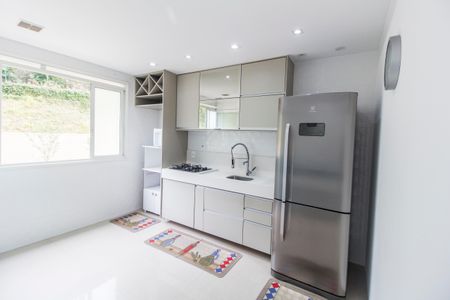 Apartamento para alugar com 116m², 2 quartos e 2 vagas Apartamento para alugar com 116m², 2 quartos e 2 vagasCozinha