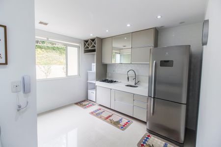 Apartamento para alugar com 116m², 2 quartos e 2 vagas Apartamento para alugar com 116m², 2 quartos e 2 vagasCozinha