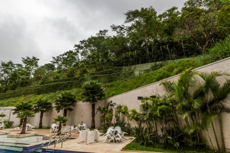 Apartamento para alugar com 116m², 2 quartos e 2 vagas Apartamento para alugar com 116m², 2 quartos e 2 vagasPiscina