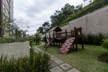 Apartamento para alugar com 116m², 2 quartos e 2 vagas Apartamento para alugar com 116m², 2 quartos e 2 vagasÁrea comum - Playground