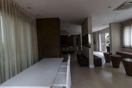 Apartamento para alugar com 116m², 2 quartos e 2 vagas Apartamento para alugar com 116m², 2 quartos e 2 vagasÁrea comum - Salão de festas