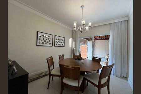 Casa à venda com 3 quartos, 187m² em Jardim Nova Europa, Campinas