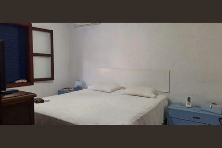 Casa à venda com 4 quartos, 217m² em Parque das Flores, Campinas