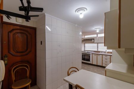 Apartamento à venda com 155m², 3 quartos e 1 vaga Apartamento à venda com 155m², 3 quartos e 1 vagaCozinha