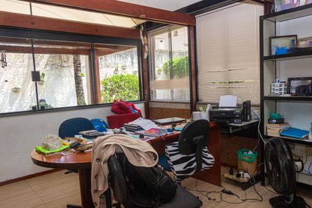 Casa à venda com 400m², 4 quartos e 3 vagasEscritório