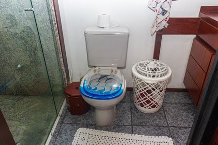 Casa à venda com 400m², 4 quartos e 3 vagasBanheiro da Suíte 1