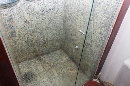 Casa à venda com 400m², 4 quartos e 3 vagasBanheiro da Suíte 1