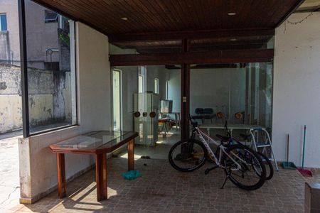 Casa à venda com 400m², 4 quartos e 3 vagasChurrasqueira