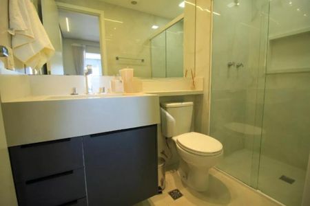 Apartamento à venda com 75m², 2 quartos e 1 vagaBANHEIRO