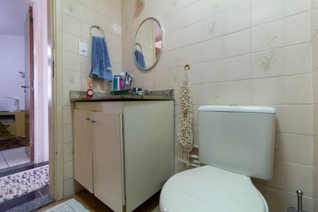 Apartamento à venda com 65m², 2 quartos e 1 vaga Apartamento à venda com 65m², 2 quartos e 1 vagaBanheiro 2