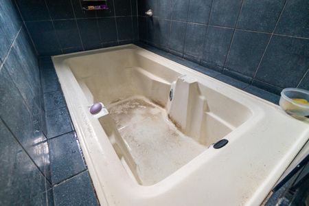 Casa para alugar com 210m², 3 quartos e 2 vagas Casa para alugar com 210m², 3 quartos e 2 vagasBanheiro da Suíte Detalhe