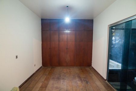 Casa para alugar com 210m², 3 quartos e 2 vagas Casa para alugar com 210m², 3 quartos e 2 vagasSuite