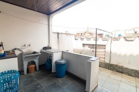 Casa para alugar com 210m², 3 quartos e 2 vagas Casa para alugar com 210m², 3 quartos e 2 vagasLavanderia