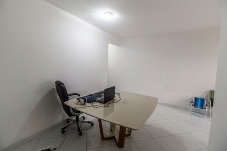 Apartamento para alugar com 75m², 2 quartos e 1 vagaSala