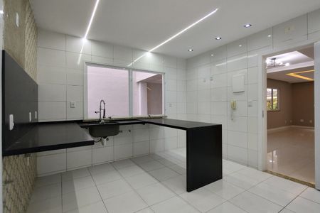 Casa de condomínio à venda com 209m², 4 quartos e 3 vagasCozinha