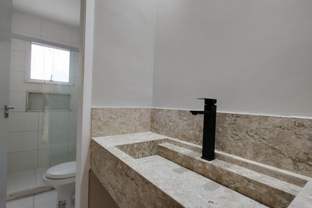 Casa de condomínio à venda com 209m², 4 quartos e 3 vagasBanheiro do Quarto Suíte 3 e 4