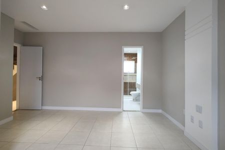 Casa de condomínio à venda com 209m², 4 quartos e 3 vagasQuarto 2 - Suíte