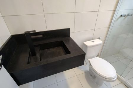 Casa de condomínio à venda com 209m², 4 quartos e 3 vagasBanheiro da Suíte 1