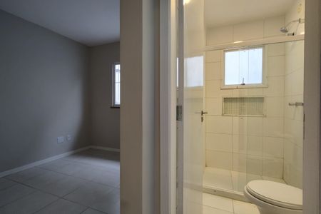 Casa de condomínio à venda com 209m², 4 quartos e 3 vagasBanheiro do Quarto Suíte 3 e 4