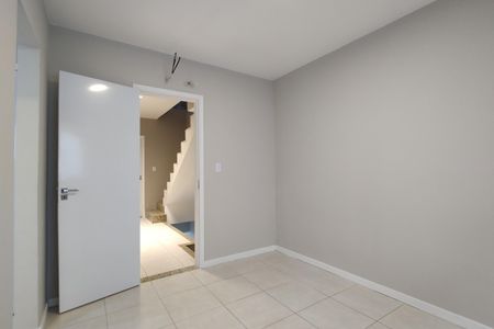 Casa de condomínio à venda com 209m², 4 quartos e 3 vagasQuarto 4 - Suíte