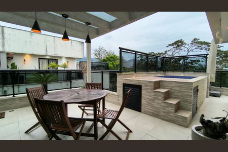 Apartamento à venda com 154m², 3 quartos e 2 vagasCobertura