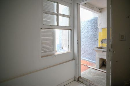 Casa à venda com 109m², 2 quartos e sem vaga Casa à venda com 109m², 2 quartos e sem vagaÁrea de Serviço - Quarto